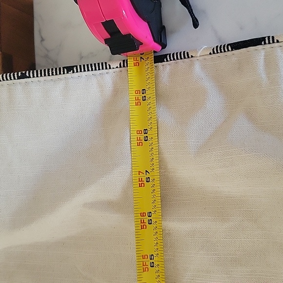 "Blessed" table runner - Picture 3 of 8